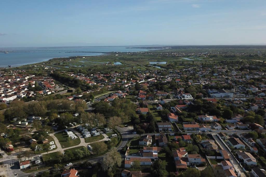 Les Amareyeurs - Ile D'Oleron - Maison Classee 3 Etoiles Avec Piscine - Clim - Velos Le Château-dʼOléron エクステリア 写真